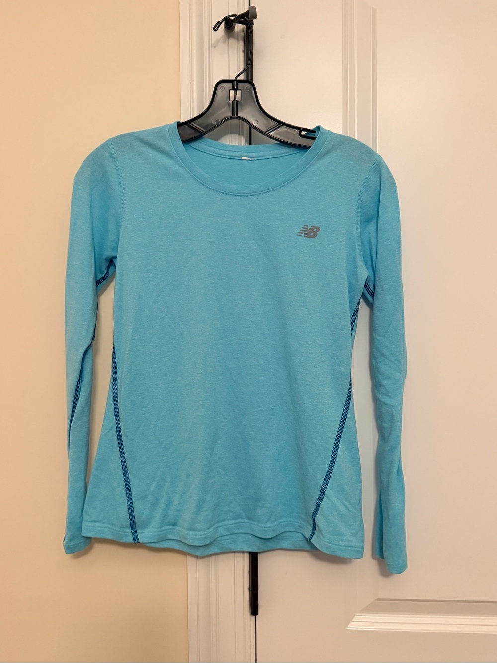 New Balance Women's Light Blue Long-Sleeve Performance Tee